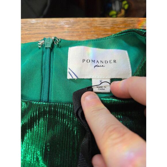 NWT Tuckernuck Pomander Place Crinkle Lurex Lillith Maxi Dress Emerald Green sz - Picture 3 of 5